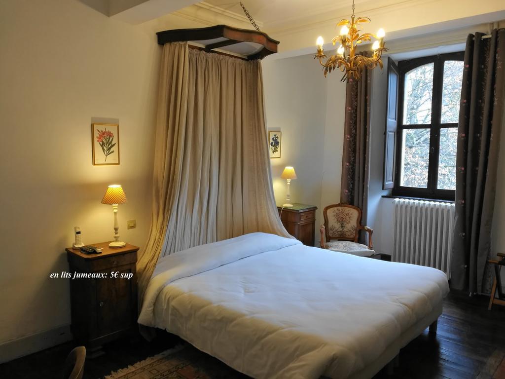 Hotel Logis - Chateau De Beauregard سانت-غيرونز المظهر الخارجي الصورة